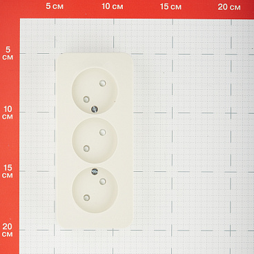 Розетка Systeme Electric Blanca накладная бежевая со шторками (BLNRA001317)