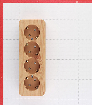 Розетка Systeme Electric Blanca накладная ясень со шторками (BLNRA011415)