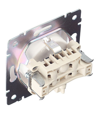 Розетка Legrand Valena встраиваемая белая (694280)