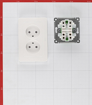 Розетка Hegel Master встраиваемая белая (РС16-341)