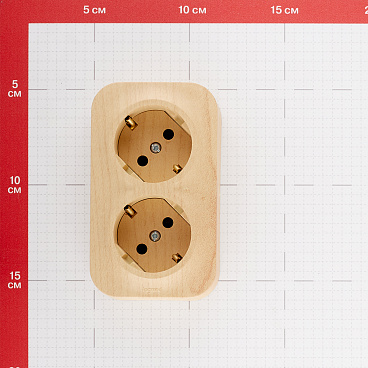 Розетка Legrand Quteo накладная дерево со шторками (782287)