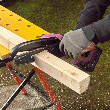 Мини-пила цепная аккумуляторная КМ АТОМ 18 В 6" шаг 1/4" паз 1,3 мм 38 звеньев без АКБ и ЗУ (CMCS-182BL)