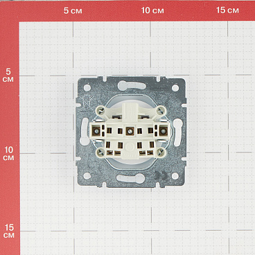 Розетка Lezard Karina встраиваемая белая (707-0288-121B)