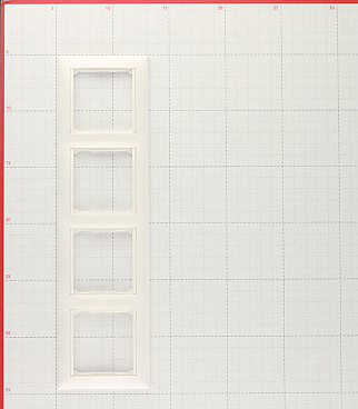 Рамка Legrand Valena четырехместная белая (694255)