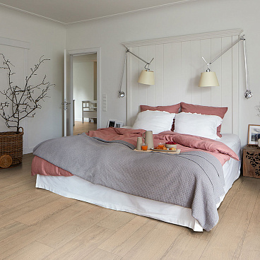 Ламинат 33 класс Egger Home дуб элва натуральный 1,496 кв.м 12 мм с фаской