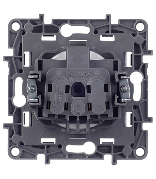 Розетка Legrand Etika встраиваемая алюминий со шторками (672434)