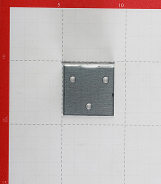 Уголок соединительный оцинкованный 40х40х40х2 мм