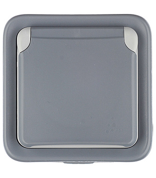 Розетка Legrand Plexo накладная серая со шторками с крышкой (69733)