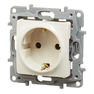 Розетка Legrand Etika встраиваемая слоновая кость со шторками (672322)
