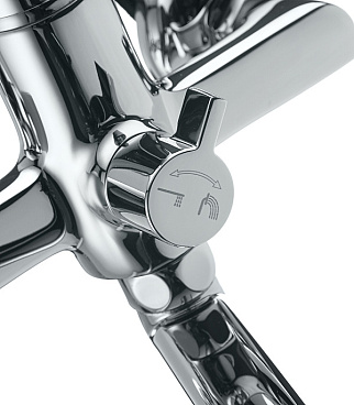 Смеситель для ванны Milardo Nelson хром однорычажный с длинным изливом с лейкой (NELSBLCM10)