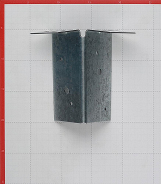 Опора столба универсальная оцинкованная 145х65х50х2 мм