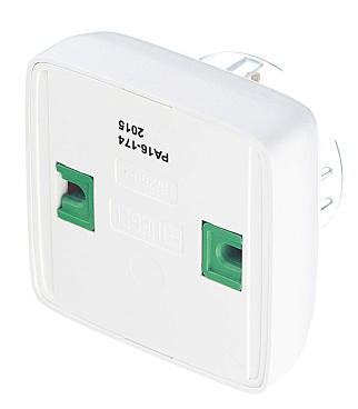 Розетка Hegel Alfa накладная белая тонкая со шторками (РА16-174)