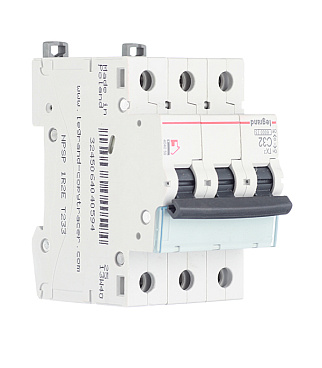 Автоматический выключатель модульный Legrand TX3 3P 32А тип C 6 кА 400 В (404059)