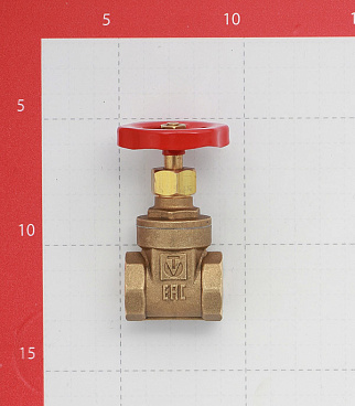 Задвижка клиновая латунный Valtec 1/2 ВР(г) х 1/2 ВР(г) вентиль (VT.012.G.04)