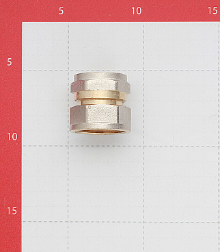 Соединитель прямой 26 обж(ц) х 1 ВР(г)