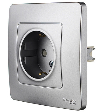 Розетка Systeme Electric Blanca встраиваемая алюминий со шторками (BLNRS001113)