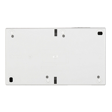 Розетка Simon 15 Aqua накладная белая с крышкой (1594433-030)