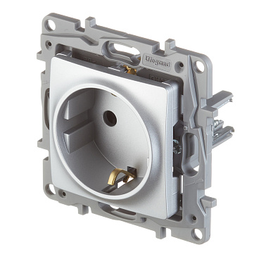Розетка Legrand Etika встраиваемая алюминий (672421)