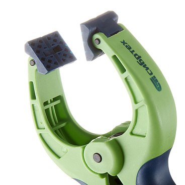 Струбцина ручная Сибртех клещеобразная пластиковая с усиленной пружиной 70 мм (20786)