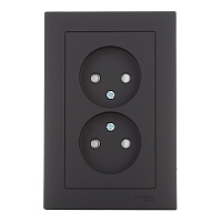 Розетка Systeme Electric AtlasDesign встраиваемая карбон со шторками (ATN001022)