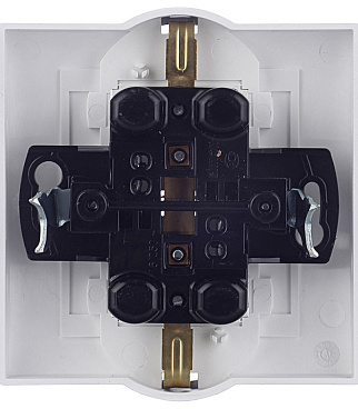 Розетка Simon 15 встраиваемая алюминий (1590459-033)