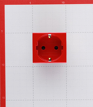 Розетка для кабель-канала DKC Viva красная со шторками 2 модуля (45015)