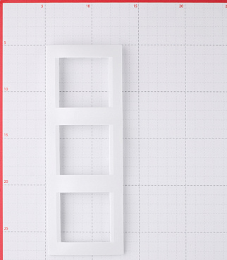 Рамка Simon 15 трехместная белая (1500630-030)