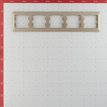 Рамка Systeme Electric Glossa пятиместная титан (GSL000405)