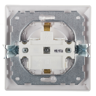 Розетка Svet встраиваемая белая со шторками с крышкой (SV1001-0014)