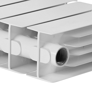 Радиатор биметаллический Rifar Base 500 мм 12 секций 1" боковое подключение белый