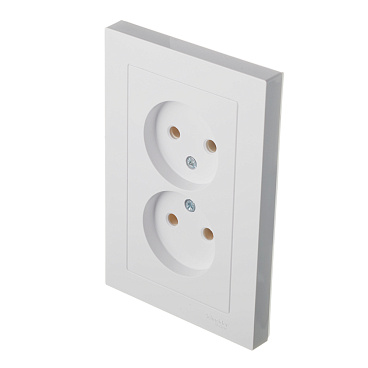 Розетка Systeme Electric AtlasDesign встраиваемая белая (ATN000120)