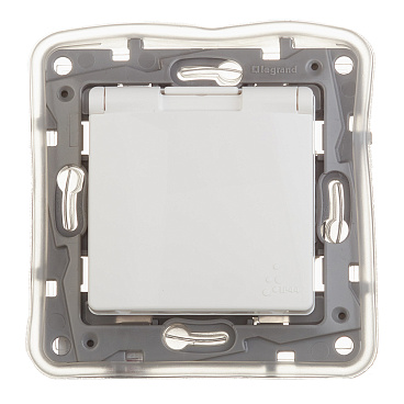 Розетка Legrand Etika встраиваемая белая со шторками с крышкой (672232)