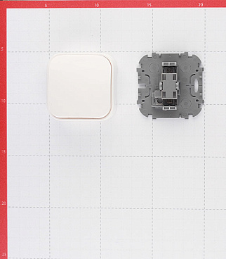 Выключатель Legrand Quteo одноклавишный накладной белый (782200)