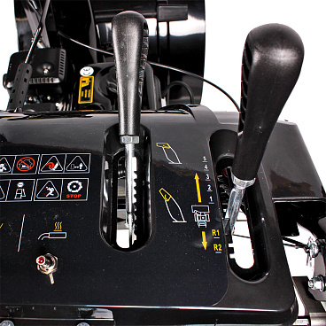 Снегоуборщик бензиновый Champion (ST662E)