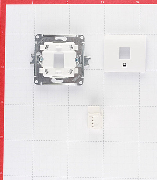 Розетка компьютерная Systeme Electric Glossa встраиваемая белая RJ45 (GSL000181K)