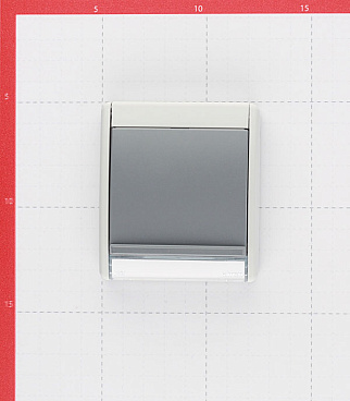 Розетка Simon 15 Aqua накладная белая со шторками с крышкой (1594432-030)