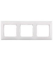 Рамка Legrand Valena трехместная белая (694242)