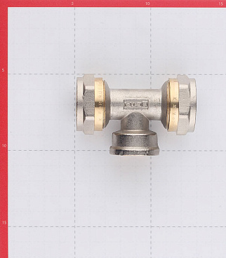 Тройник 26 обж(ц) х 3/4 ВР(г) х 26 обж(ц)