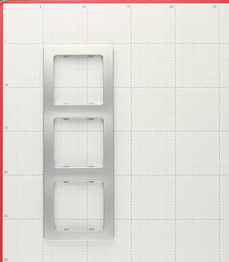 Рамка Hegel Master трехместная серебро (Р403-06)