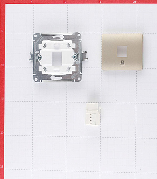Розетка компьютерная Systeme Electric Glossa встраиваемая титан RJ45 (GSL000481K)