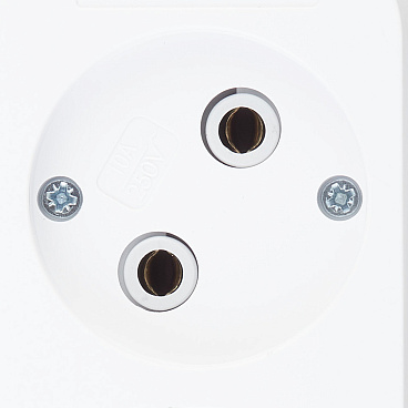 Удлинитель UNIVersal 3 розетки 3 м ПВС 2х0,75 кв.мм 10 А 2,3 кВт белый (9631964)