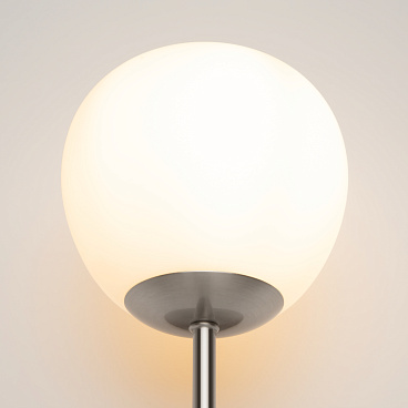 Настенный светильник (бра) Maytoni MOD221-WL-01-N