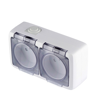 Розетка Hegel Alfa накладная белая со шторками с крышкой (РА16-242)