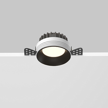 Встраиваемый светильник Technical DL055-8W3-4-6K-TRS-B