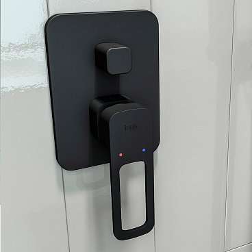 Смеситель для душа встраиваемый Iddis Slide однорычажный с  механизмом в комплекте черный (SLIBL00i67)