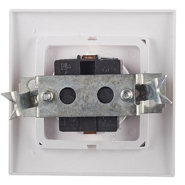 Розетка Svet встраиваемая белая (0216-00101)