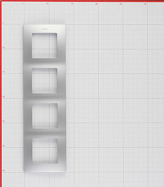 Рамка Legrand Etika четырехместная алюминий (672554)