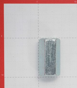 Гайка соединительная оцинкованная М16 х48 мм DIN 6334 (1 шт.)