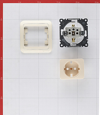 Розетка Makel Mimoza встраиваемая бежевая (25028)