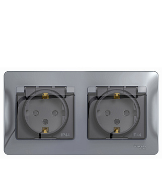Розетка Systeme Electric Glossa встраиваемая алюминий со шторками с крышкой (GSL000347)